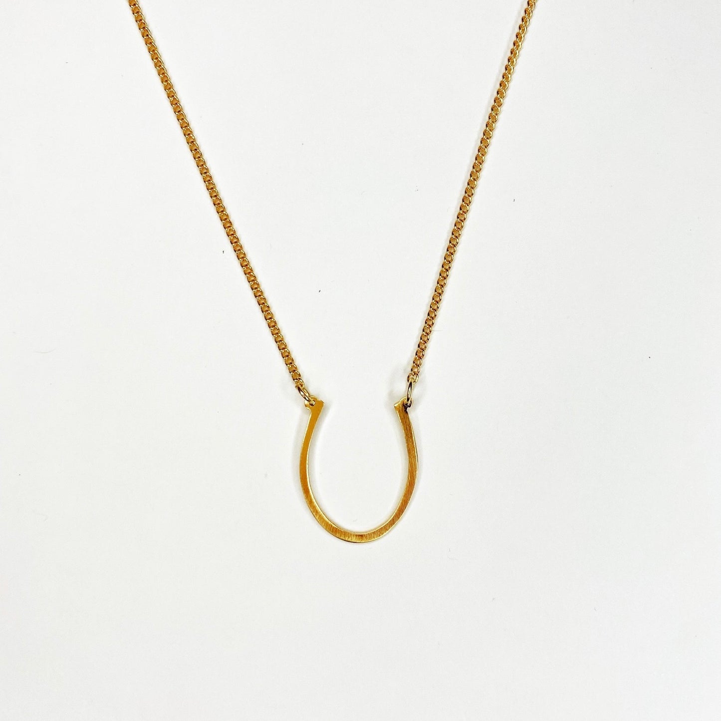 Thin horseshoe necklace (large)